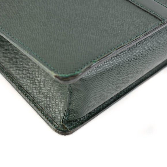 LOUIS VUITTON: Baltik Green "Taiga" Leather "LV" Portfolio/Laptop/Briefcase (ou) - Picture 6 of 12